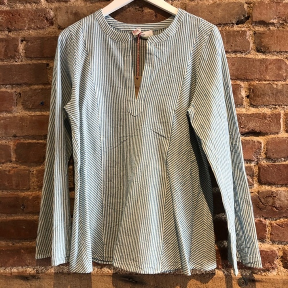 Devotion Twins blue & white LS blouse